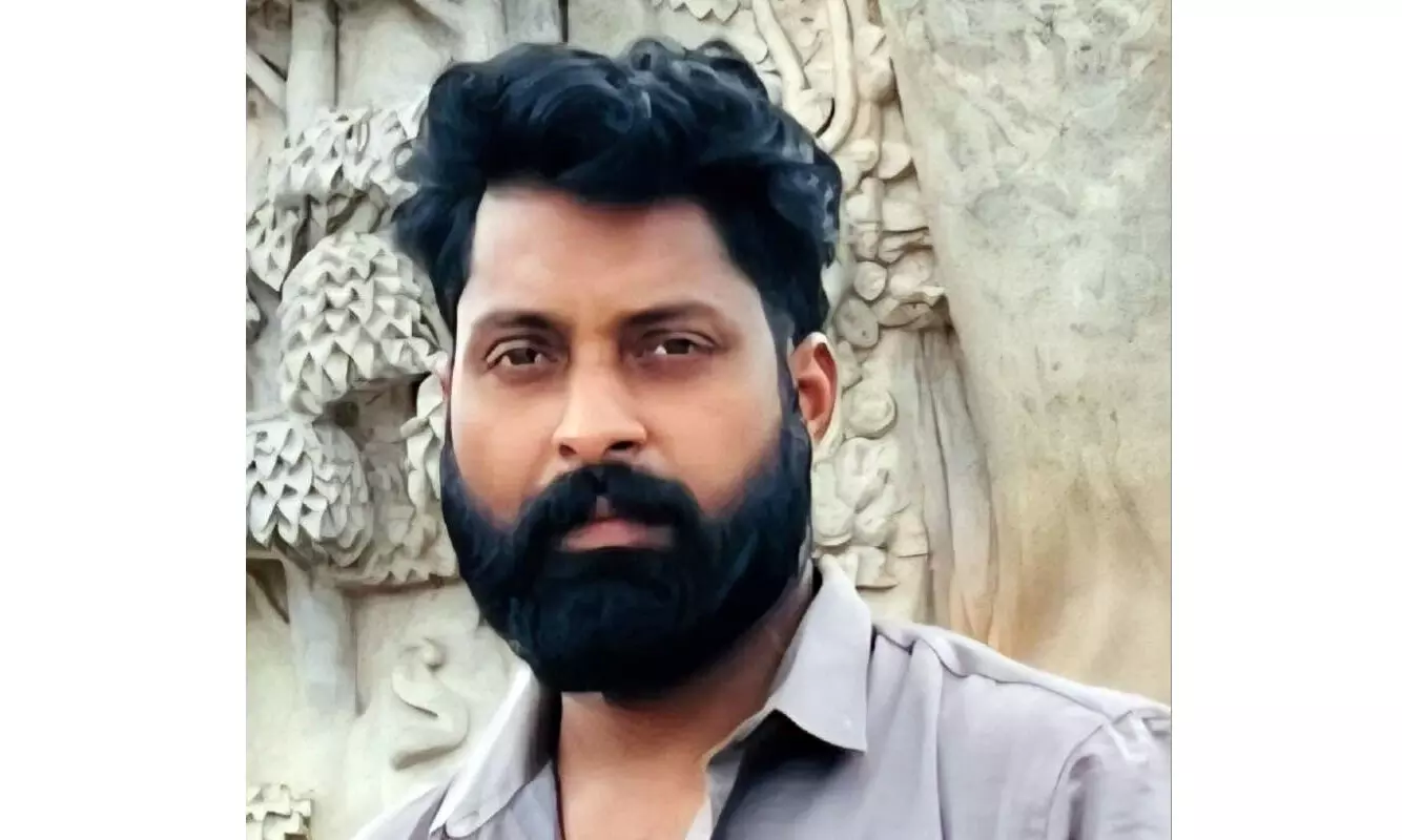 ಕಾಸರಗೋಡು | ದೀಪಾವಳಿ ಪ್ರಯುಕ್ತ ಅಲಂಕಾರ ದೀಪ ಅಳವಡಿಸುತ್ತಿದ್ದಾಗ ವಿದ್ಯುತ್ ಆಘಾತ: ಯುವಕ ಮೃತ್ಯು