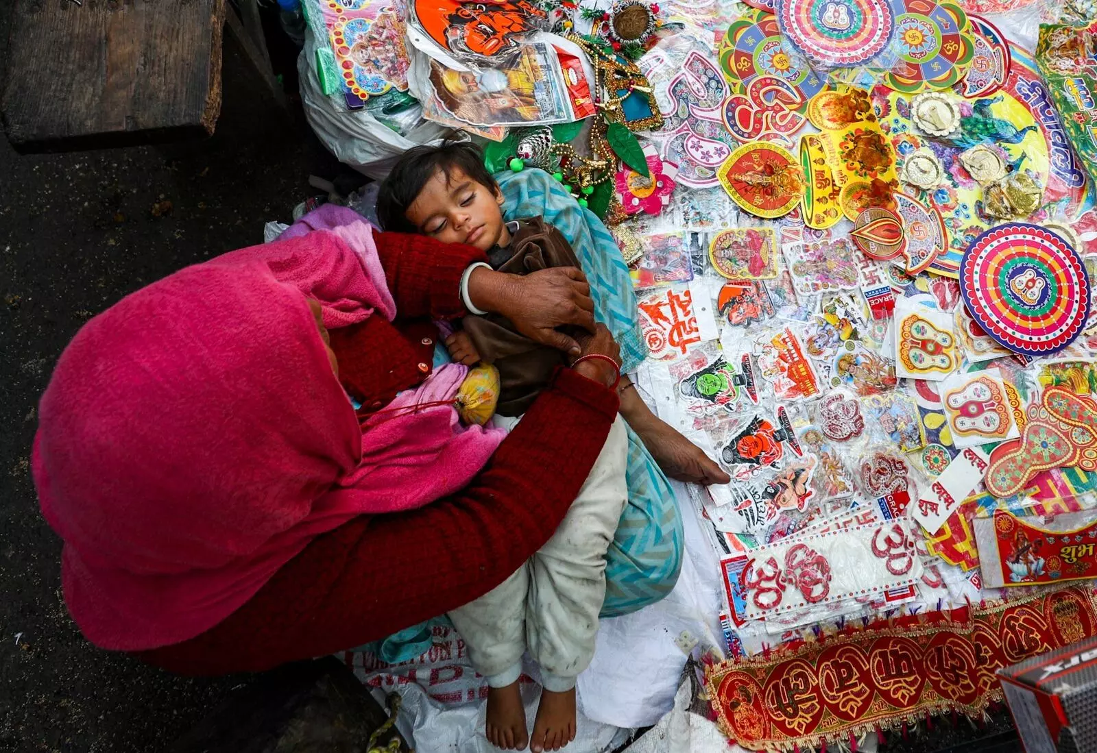 ದೇಶಾದ್ಯಂತ ದೀಪಾವಳಿ ಸಂಭ್ರಮ; ಚಿತ್ರಗಳಲ್ಲಿ ನೋಡಿ....