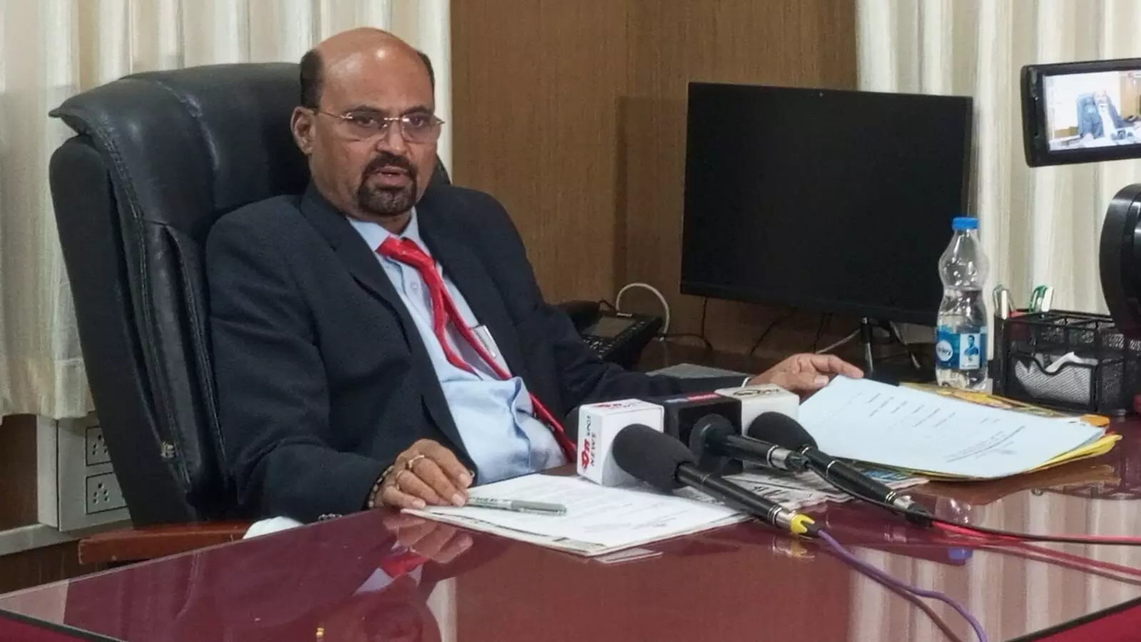 ಕಲಬುರಗಿ ಪೀಠದ ಮಾಹಿತಿ ಆಯುಕ್ತರಾಗಿ ಬಿ.ವೆಂಕಟ ಸಿಂಗ್ ಅಧಿಕಾರ ಸ್ವೀಕಾರ ಕಲಬುರಗಿ ಪೀಠದ ಮಾಹಿತಿ ಆಯುಕ್ತರಾಗಿ ಬಿ.ವೆಂಕಟ ಸಿಂಗ್ ಅಧಿಕಾರ ಸ್ವೀಕಾರ