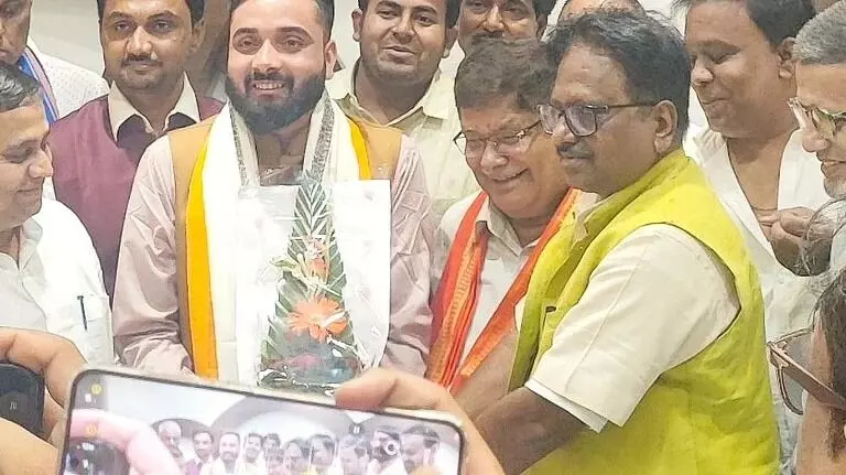 ವಂಚನೆ ಪ್ರಕರಣದಲ್ಲಿ ದೋಷಿಯಾಗಿದ್ದ RJDಯ ಮಾಜಿ ಶಾಸಕ ಅನಿಲ್ ಸಹಾನಿ ಬಿಜೆಪಿ ಸೇರ್ಪಡೆ ವಂಚನೆ ಪ್ರಕರಣದಲ್ಲಿ ದೋಷಿಯಾಗಿದ್ದ RJDಯ ಮಾಜಿ ಶಾಸಕ ಅನಿಲ್ ಸಹಾನಿ ಬಿಜೆಪಿ ಸೇರ್ಪಡೆ