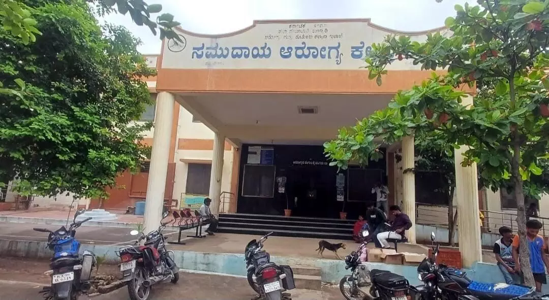 ಕಂಪ್ಲಿ | ಸ್ತ್ರೀರೋಗ ತಜ್ಞರ ಕೊರತೆಯಿಂದ ಹೆರಿಗೆ ಪ್ರಮಾಣ ಕುಸಿತ : ಬಡ ಗರ್ಭಿಣಿಯರು ಬೇರೆ ನಗರಗಳಿಗೆ ತೆರಳುವ ಪರಿಸ್ಥಿತಿ