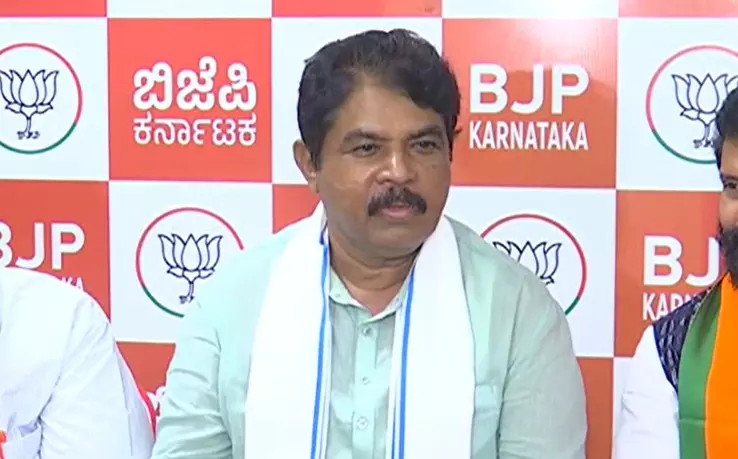 ಆರೆಸ್ಸೆಸ್ ನೋಂದಣಿ ಮಾಡಿಕೊಳ್ಳಬೇಕೆಂದು ಕಾನೂನು ಎಲ್ಲಿದೆ? : ಆರ್.ಅಶೋಕ್ ಆರೆಸ್ಸೆಸ್ ನೋಂದಣಿ ಮಾಡಿಕೊಳ್ಳಬೇಕೆಂದು ಕಾನೂನು ಎಲ್ಲಿದೆ? : ಆರ್.ಅಶೋಕ್