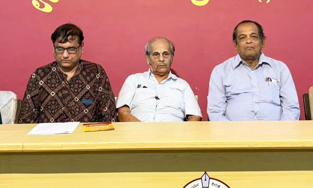 ಶಶಿ ತರೀಕೆರೆಗೆ ಕುರಾಡಿ ಸೀತಾರಾಮ ಅಡಿಗ ಕಾವ್ಯ ಪ್ರಶಸ್ತಿ