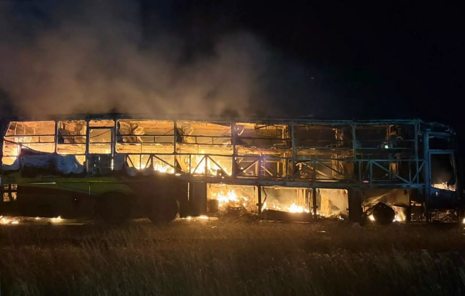 PHOTOS | ಹೈದರಾಬಾದ್ ನಿಂದ ಬೆಂಗಳೂರಿಗೆ ಬರುತ್ತಿದ್ದ ಬಸ್ ಬೆಂಕಿಗಾಹುತಿ ; 20 ಮಂದಿ ಸಜೀವ ದಹನ