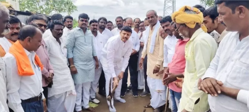 ಸುರಪುರ | ವಿವಿಧ ಅಭಿವೃದ್ಧಿ ಕಾಮಗಾರಿಗಳಿಗೆ ಶಾಸಕ ರಾಜಾ ವೇಣುಗೋಪಾಲ ನಾಯಕ ಚಾಲನೆ