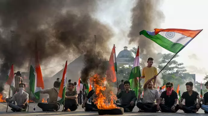 ತ್ರಿಪುರಾ | ಹಿಂಸಾಚಾರಕ್ಕೆ ತಿರುಗಿದ ಬಂದ್‌ : ಮೂವರು ಸರಕಾರಿ ಅಧಿಕಾರಿಗಳ ಸಹಿತ 10 ಮಂದಿಗೆ ಗಾಯ