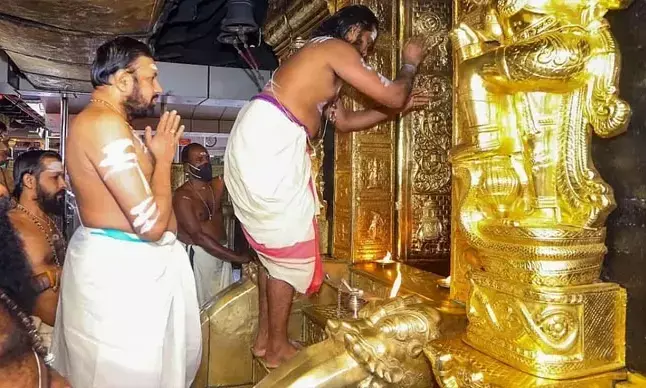 ಶಬರಿಮಲೆ ದೇವಾಲಯದ ಚಿನ್ನ ಕಳವು ಪ್ರಕರಣ |ಮುಖ್ಯ ಆರೋಪಿಯನ್ನು ಬೆಂಗಳೂರಿಗೆ ಕರೆದೊಯ್ದ ವಿಶೇಷ ತನಿಖಾ ತಂಡ