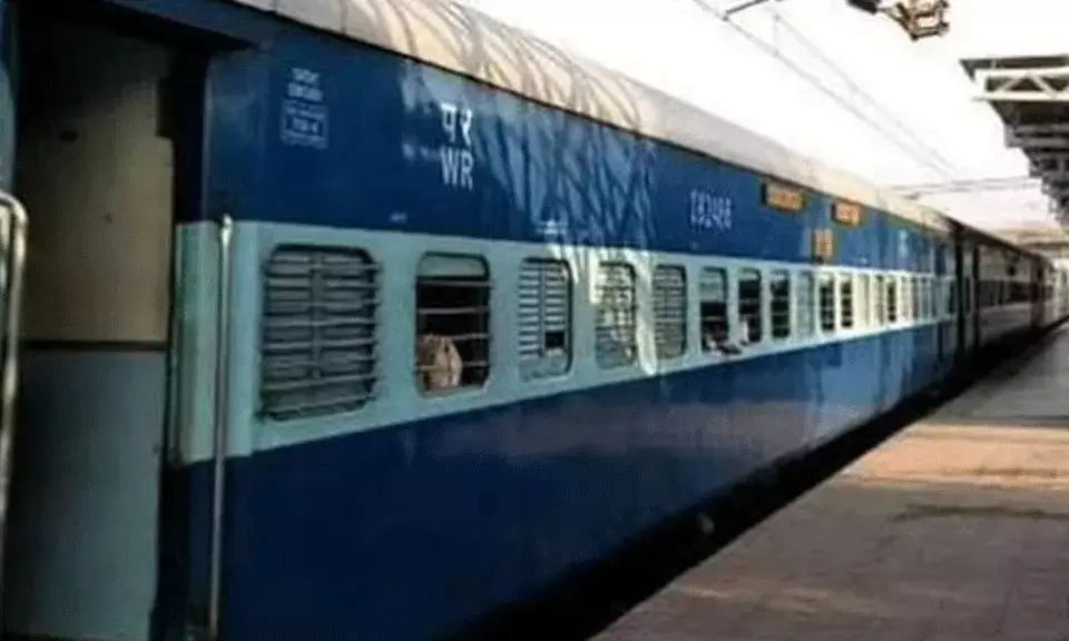 ರೈಲು ಸೇವೆಗಳ ತಾತ್ಕಾಲಿಕ ರದ್ದತಿಯ ಅವಧಿ ವಿಸ್ತರಣೆ