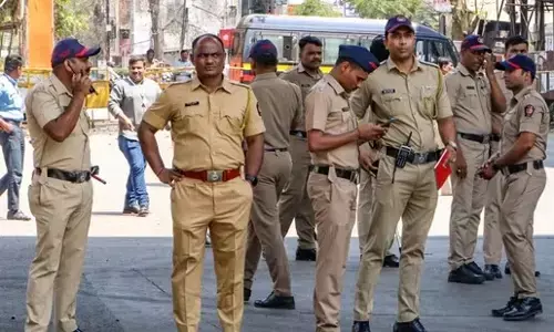 ಉತ್ತರ ಪ್ರದೇಶ | ಪತ್ರಕರ್ತನನ್ನು ಇರಿದು ಹತ್ಯೆ : ಆರೋಪಿಯ ಕಾಲಿಗೆ ಗುಂಡಿಕ್ಕಿ ಬಂಧಿಸಿದ ಪೊಲೀಸರು