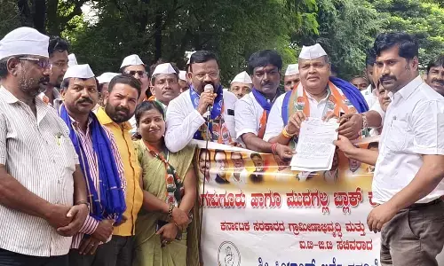 ಲಿಂಗಸುಗೂರು | ಪ್ರಿಯಾಂಕ್ ಖರ್ಗೆ ಅವರಿಗೆ ಬೆದರಿಕೆ ಖಂಡಿಸಿ ಕಾಂಗ್ರೆಸ್ ಪ್ರತಿಭಟನೆ