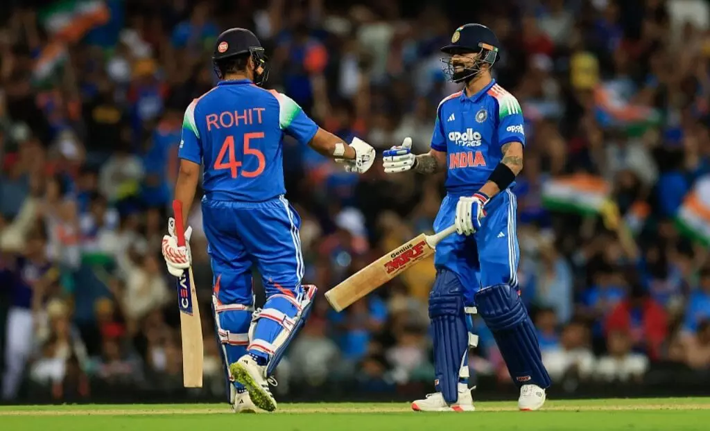 ರೋಹಿತ್ ಶತಕ, ಕೊಹ್ಲಿ ಅರ್ಧ ಶತಕ: ಆಸ್ಟ್ರೇಲಿಯ ವಿರುದ್ಧ ಭಾರತಕ್ಕೆ ಭರ್ಜರಿ ಗೆಲುವು ರೋಹಿತ್ ಶತಕ, ಕೊಹ್ಲಿ ಅರ್ಧ ಶತಕ: ಆಸ್ಟ್ರೇಲಿಯ ವಿರುದ್ಧ ಭಾರತಕ್ಕೆ ಭರ್ಜರಿ ಗೆಲುವು