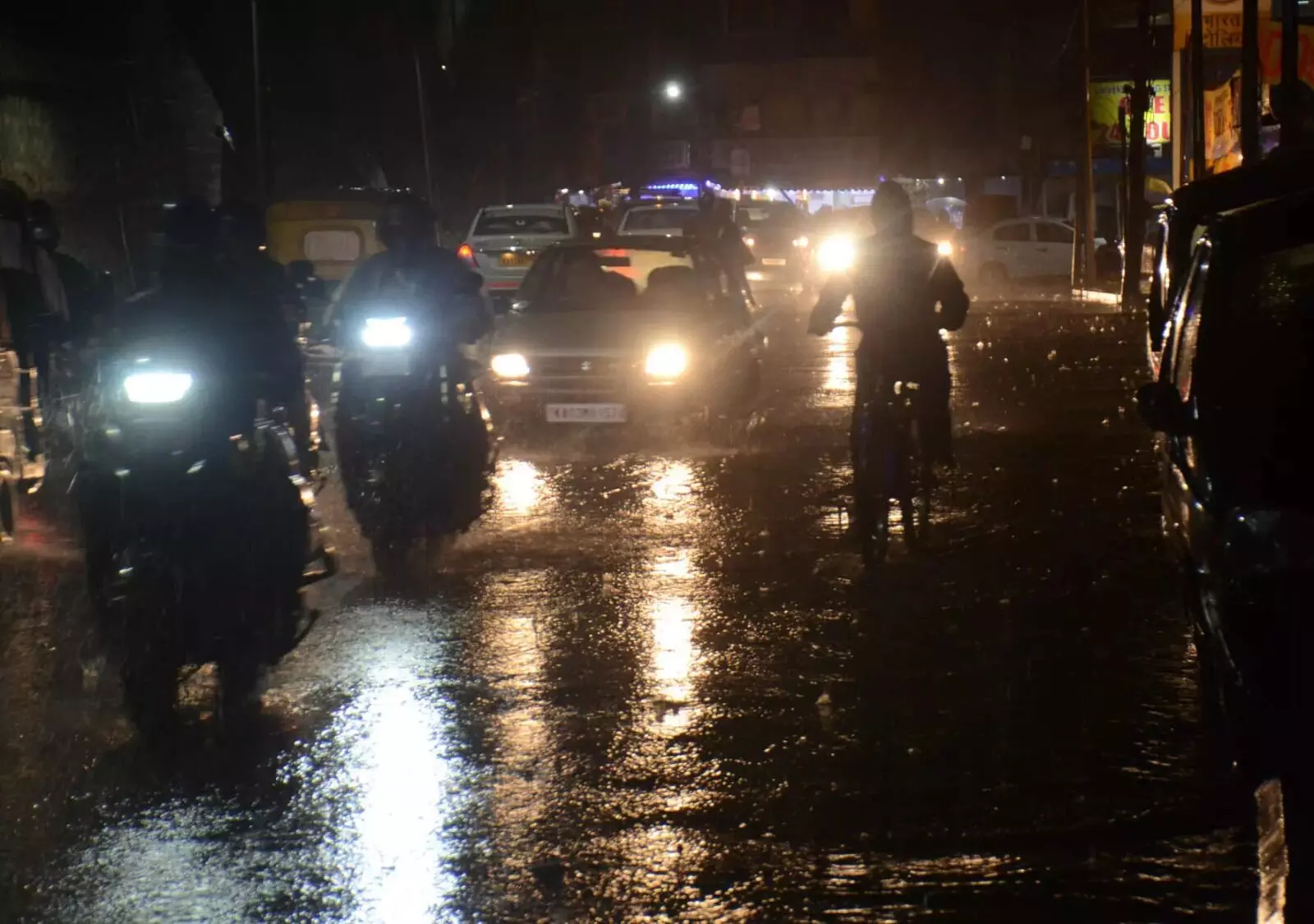 ಮೊಂತಾ ಚಂಡಮಾರುತ: ಆಂಧ್ರ, ಒಡಿಶಾ, ತಮಿಳುನಾಡಿನಲ್ಲಿ ಭಾರೀ ಮಳೆ ನಿರೀಕ್ಷೆ