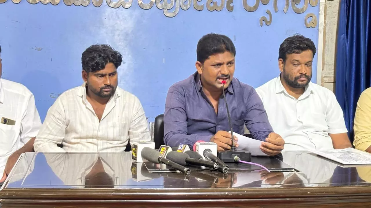 ರಾಯಚೂರು | ಘನ ತ್ಯಾಜ್ಯ ವಿಲೇವಾರಿ ಚಾಲಕರಿಗೆ, ಸೂಪರ್ ವೈಸರ್‌ಗೆ ಕನಿಷ್ಠ ವೇತನ‌ ಕೂಡಲೇ ಪಾವತಿಸಿ : ನಾಗರಾಜ ಪೂಜಾರ