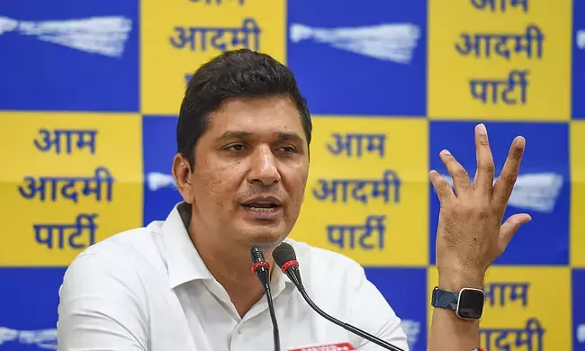 ಛತ್ ಪೂಜೆಗಾಗಿ ಪ್ರಧಾನಿಗೆ ‘ನಕಲಿ’ ಯಮುನಾ ಘಾಟ್ ನಿರ್ಮಾಣ: ಎಎಪಿ ಆರೋಪ