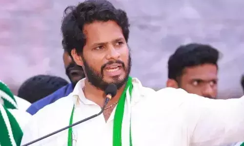 ರಾಜ್ಯ ಸರಕಾರದ ಬಳಿ ಗುಂಡಿ ಮುಚ್ಚಲು ಹಣವಿಲ್ಲ, ಖಾತಾ ಪರಿವರ್ತನೆ ಹಗಲು ದರೋಡೆ ದಂಧೆ : ನಿಖಿಲ್ ಕುಮಾರಸ್ವಾಮಿ