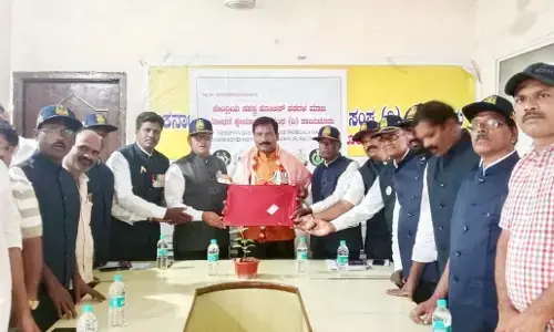 ರಾಯಚೂರು | ಆಪರೇಷನ್ ಸಿಂಧೂರು ಕಾರ್ಯಾಚರಣೆಯಲ್ಲಿ ಭಾಗಿಯಾಗಿದ್ದ ಬಿಎಸ್‍ಎಫ್‍ಯೋಧ ಎಂ.ದಿವಾಕರ ಅವರಿಗೆ ಸನ್ಮಾನ ಸಮಾರಂಭ