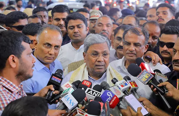 ಹೈ ಕಮಾಂಡ್ ತೀರ್ಮಾನಿಸಿದರೆ ಐದು ವರ್ಷ ನಾನೇ ಸಿಎಂ: ಸಿದ್ದರಾಮಯ್ಯ ಹೈ ಕಮಾಂಡ್ ತೀರ್ಮಾನಿಸಿದರೆ ಐದು ವರ್ಷ ನಾನೇ ಸಿಎಂ: ಸಿದ್ದರಾಮಯ್ಯ