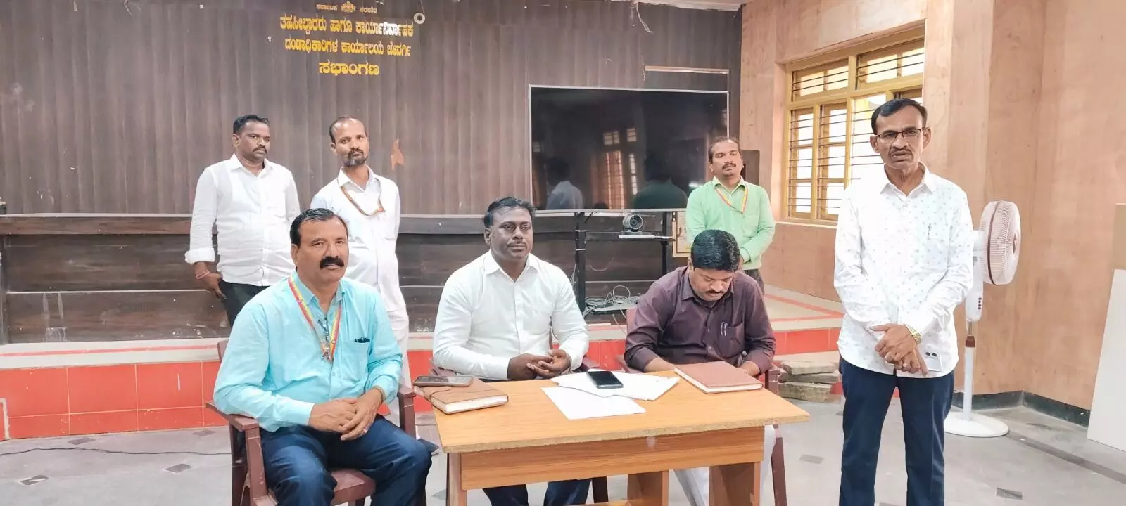 ಕಲಬುರಗಿ | ಅರ್ಥಪೂರ್ಣವಾಗಿ ರಾಜ್ಯೋತ್ಸವ ಆಚರಿಸೊಣ : ಮಲ್ಲಣ್ಣ ಯಲಗೋಡ ಕಲಬುರಗಿ | ಅರ್ಥಪೂರ್ಣವಾಗಿ ರಾಜ್ಯೋತ್ಸವ ಆಚರಿಸೊಣ : ಮಲ್ಲಣ್ಣ ಯಲಗೋಡ