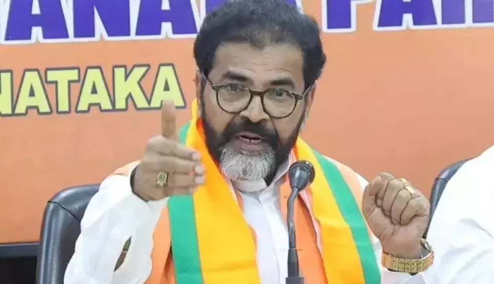 ಸುರಂಗ ರಸ್ತೆಯಿಂದ ಬೆಂಗಳೂರಿಗೆ ಆಪತ್ತು : ಛಲವಾದಿ ನಾರಾಯಣಸ್ವಾಮಿ ಸುರಂಗ ರಸ್ತೆಯಿಂದ ಬೆಂಗಳೂರಿಗೆ ಆಪತ್ತು : ಛಲವಾದಿ ನಾರಾಯಣಸ್ವಾಮಿ