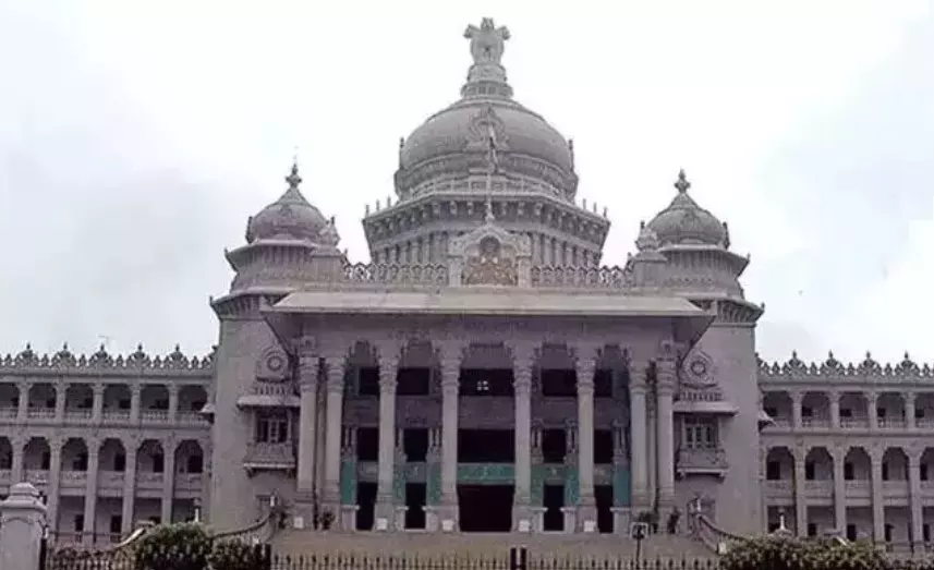 ಸಾರಿಗೆ ದರ ನಿಯಂತ್ರಣ ಸಮಿತಿ ರಚಿಸಿ ರಾಜ್ಯಪತ್ರ ಹೊರಡಿಸಿದ ಸರಕಾರ ಸಾರಿಗೆ ದರ ನಿಯಂತ್ರಣ ಸಮಿತಿ ರಚಿಸಿ ರಾಜ್ಯಪತ್ರ ಹೊರಡಿಸಿದ ಸರಕಾರ