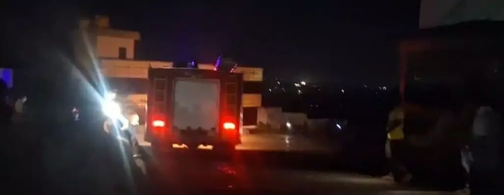 ಕಾಸರಗೋಡು: ಪ್ಲೈವುಡ್ ಫ್ಯಾಕ್ಟರಿಯಲ್ಲಿ ಭಾರೀ ಸ್ಫೋಟ; ಓರ್ವ ಮೃತ್ಯು, 25ಕ್ಕೂ ಅಧಿಕ ಮಂದಿಗೆ ಗಾಯ ಕಾಸರಗೋಡು: ಪ್ಲೈವುಡ್ ಫ್ಯಾಕ್ಟರಿಯಲ್ಲಿ ಭಾರೀ ಸ್ಫೋಟ; ಓರ್ವ ಮೃತ್ಯು, 25ಕ್ಕೂ ಅಧಿಕ ಮಂದಿಗೆ ಗಾಯ