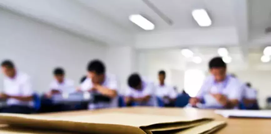 ದ್ವಿತೀಯ ಪಿಯುಸಿ ಪರೀಕ್ಷೆ: ಲಿಖಿತ ಪರೀಕ್ಷೆಯಲ್ಲಿ ಕನಿಷ್ಠ ಅಂಕ ನಿಗಧಿ ದ್ವಿತೀಯ ಪಿಯುಸಿ ಪರೀಕ್ಷೆ: ಲಿಖಿತ ಪರೀಕ್ಷೆಯಲ್ಲಿ ಕನಿಷ್ಠ ಅಂಕ ನಿಗಧಿ