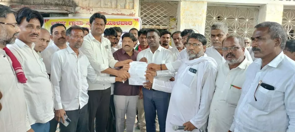 15ನೇ ಹಣಕಾಸಿನಲ್ಲಿ ಅವ್ಯವಹಾರ ಆರೋಪ: ಯಳವಾರ ಗ್ರಾ.ಪಂಗೆ ಮುತ್ತಿಗೆ