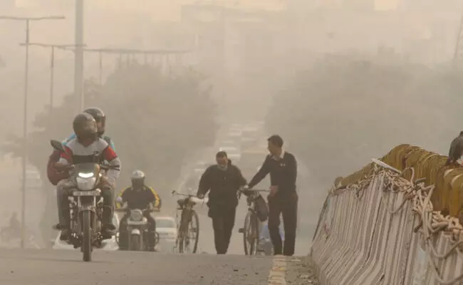 2022ರಲ್ಲಿ ಭಾರತದಲ್ಲಿ 17 ಲಕ್ಷಕ್ಕೂ ಅಧಿಕ ಮಂದಿ ವಾಯುಮಾಲಿನ್ಯದಿಂದ ಮೃತಪಟ್ಟಿದ್ದರು: ಲ್ಯಾನ್ಸೆಟ್ ವರದಿ 2022ರಲ್ಲಿ ಭಾರತದಲ್ಲಿ 17 ಲಕ್ಷಕ್ಕೂ ಅಧಿಕ ಮಂದಿ ವಾಯುಮಾಲಿನ್ಯದಿಂದ ಮೃತಪಟ್ಟಿದ್ದರು: ಲ್ಯಾನ್ಸೆಟ್ ವರದಿ