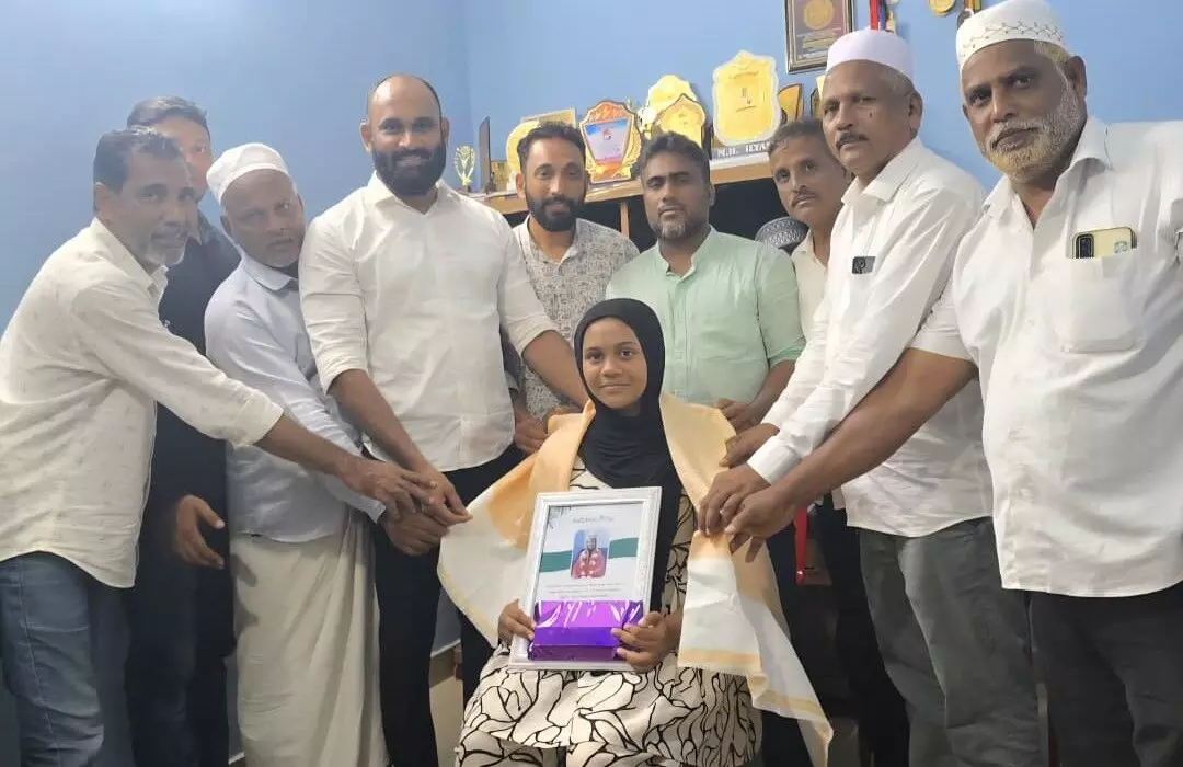 ಉಳ್ಳಾಲ: ʼವುಶುʼ ಸ್ಪರ್ಧೆಯಲ್ಲಿ ಪ್ರಥಮ ಸ್ಥಾನ ಪಡೆದ ರಂಶೀನಗೆ ಸನ್ಮಾನ ಉಳ್ಳಾಲ: ʼವುಶುʼ ಸ್ಪರ್ಧೆಯಲ್ಲಿ ಪ್ರಥಮ ಸ್ಥಾನ ಪಡೆದ ರಂಶೀನಗೆ ಸನ್ಮಾನ