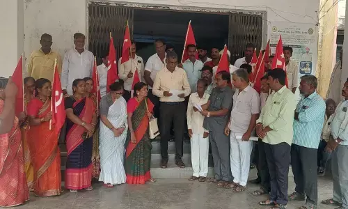 ಅಫಜಲಪುರ | ಗುರು ಚಾಂದಕವಟೆ ಮೇಲೆ ಹಲ್ಲೆ ಖಂಡಿಸಿ ಪ್ರತಿಭಟನೆ