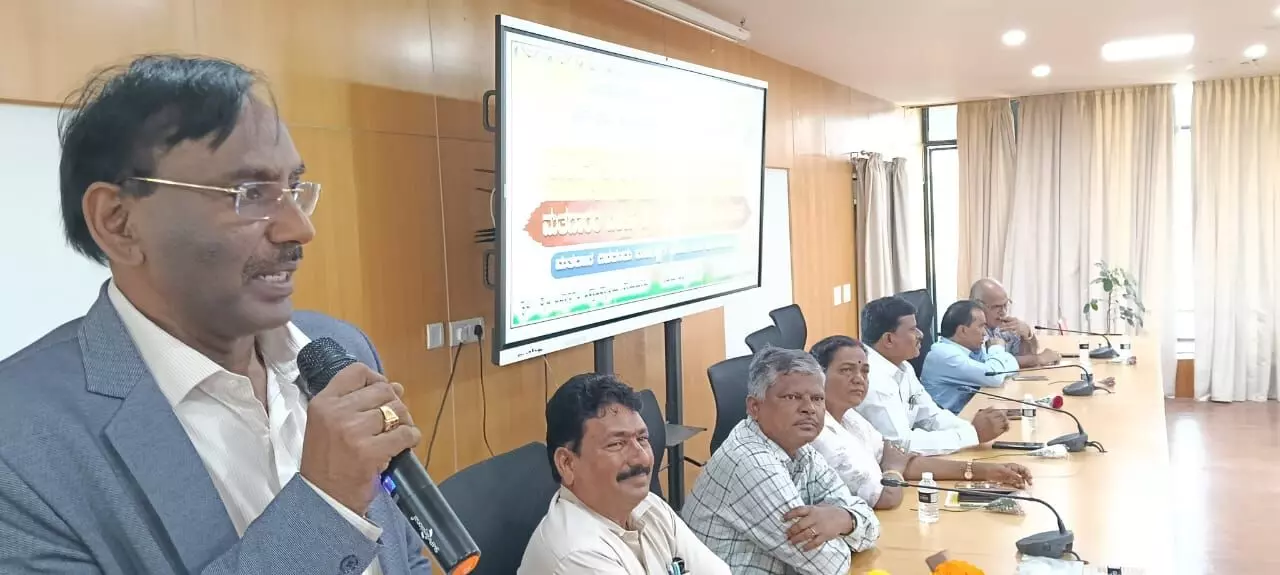 ರಾಯಚೂರು | ಕೃಷಿ ವಿಜ್ಞಾನಗಳ ವಿಶ್ವವಿದ್ಯಾಲಯದಲ್ಲಿ 2ನೇ ಮತದಾರರ ವಿಶೇಷ ಮಿಂಚಿನ ನೋಂದಣಿ ಅಭಿಯಾನ