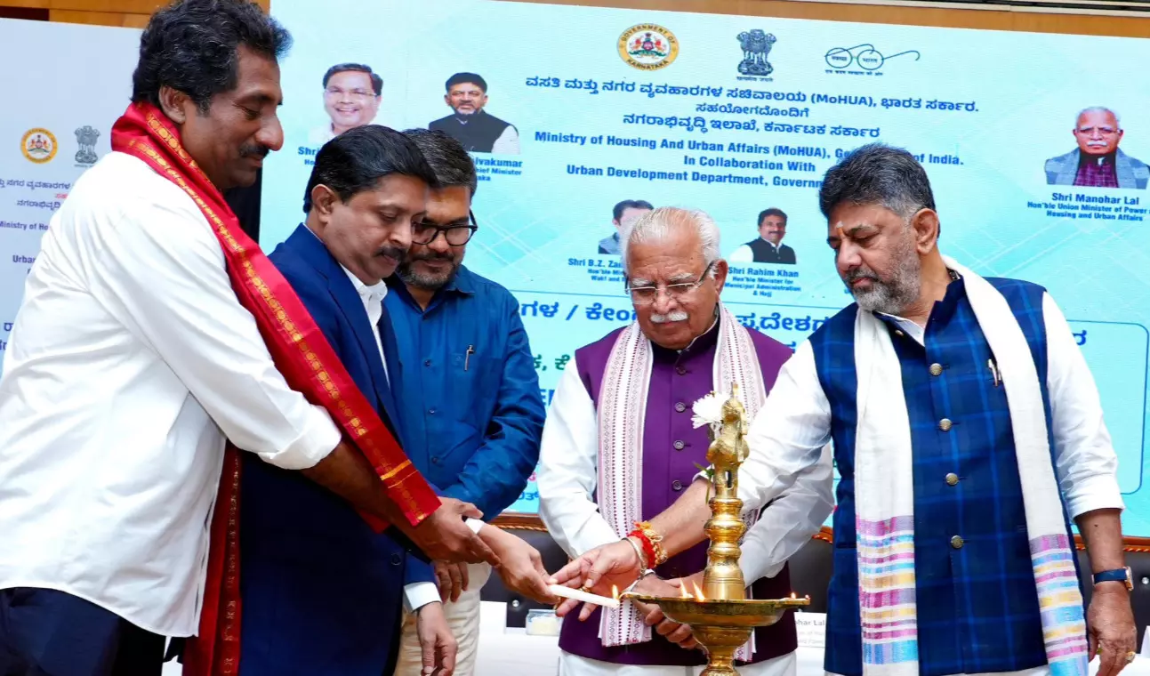 ಟನಲ್ ರಸ್ತೆ, ಎ ಖಾತೆ ಯೋಜನೆಗಳಿಗೆ ಕೇಂದ್ರ ಸಚಿವರ ಮೆಚ್ಚುಗೆ; ರಾಜ್ಯದ ಬೇಡಿಕೆಗಳ ಸಲ್ಲಿಕೆ : ಡಿ.ಕೆ.ಶಿವಕುಮಾರ್