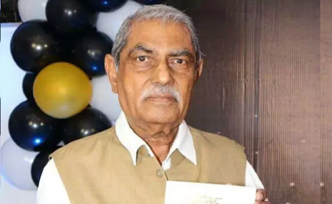 ಕಲಬುರಗಿ | ಎಸ್.ಬಿ.ಹೊಸಮನಿಗೆ ʼಕನ್ನಡ ರಾಜ್ಯೋತ್ಸವ ಪ್ರಶಸ್ತಿʼ ಕಲಬುರಗಿ | ಎಸ್.ಬಿ.ಹೊಸಮನಿಗೆ ʼಕನ್ನಡ ರಾಜ್ಯೋತ್ಸವ ಪ್ರಶಸ್ತಿʼ