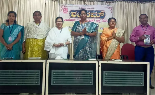 ಬೀದರ್ | ಶರಣೆ ಜಯದೇವಿ ತಾಯಿ ಲಿಗಾಡೆ ಅವರು ಕನ್ನಡ ತಾಯ್ನುಡಿನ ತಪಸ್ವಿನಿಯಾಗಿದ್ದರು : ಡಾ.ರಂಜನಾ ಪಾಟೀಲ್