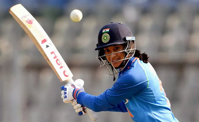 ಆಸ್ಟ್ರೇಲಿಯದ ವಿರುದ್ಧ 1 ಸಾವಿರ ರನ್ ಪೂರೈಸಿದ ಸ್ಮತಿ ಮಂಧಾನ