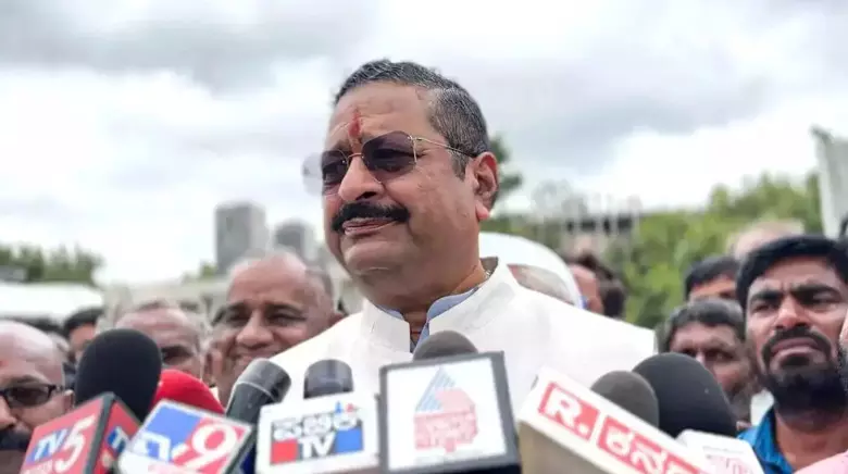 ಬಿಜೆಪಿ ರಾಜ್ಯಾಧ್ಯಕ್ಷ ವಿಜಯೇಂದ್ರ ನಾಪತ್ತೆ : ಶಾಸಕ ಯತ್ನಾಳ್ ಲೇವಡಿ