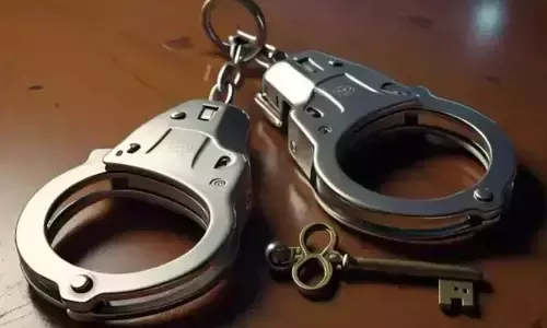 ಬೆಂಗಳೂರು | ಆನ್‍ಲೈನ್ ಬೆಟ್ಟಿಂಗ್ ಗೀಳು: ಕೆಲಸಕ್ಕಿದ್ದ ಮನೆಯಲ್ಲೇ ಚಿನ್ನಾಭರಣ ಕಳವು ಮಾಡಿದ್ದ ಮಹಿಳೆ ಬಂಧನ