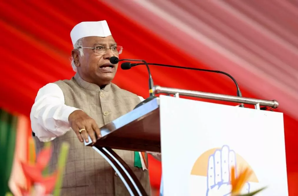 ನನ್ನ ವೈಯಕ್ತಿಕ ಅಭಿಪ್ರಾಯದಲ್ಲಿ ಆರೆಸ್ಸೆಸ್ ಅನ್ನು ನಿಷೇಧಿಸಬೇಕು: ಮಲ್ಲಿಕಾರ್ಜುನ ಖರ್ಗೆ