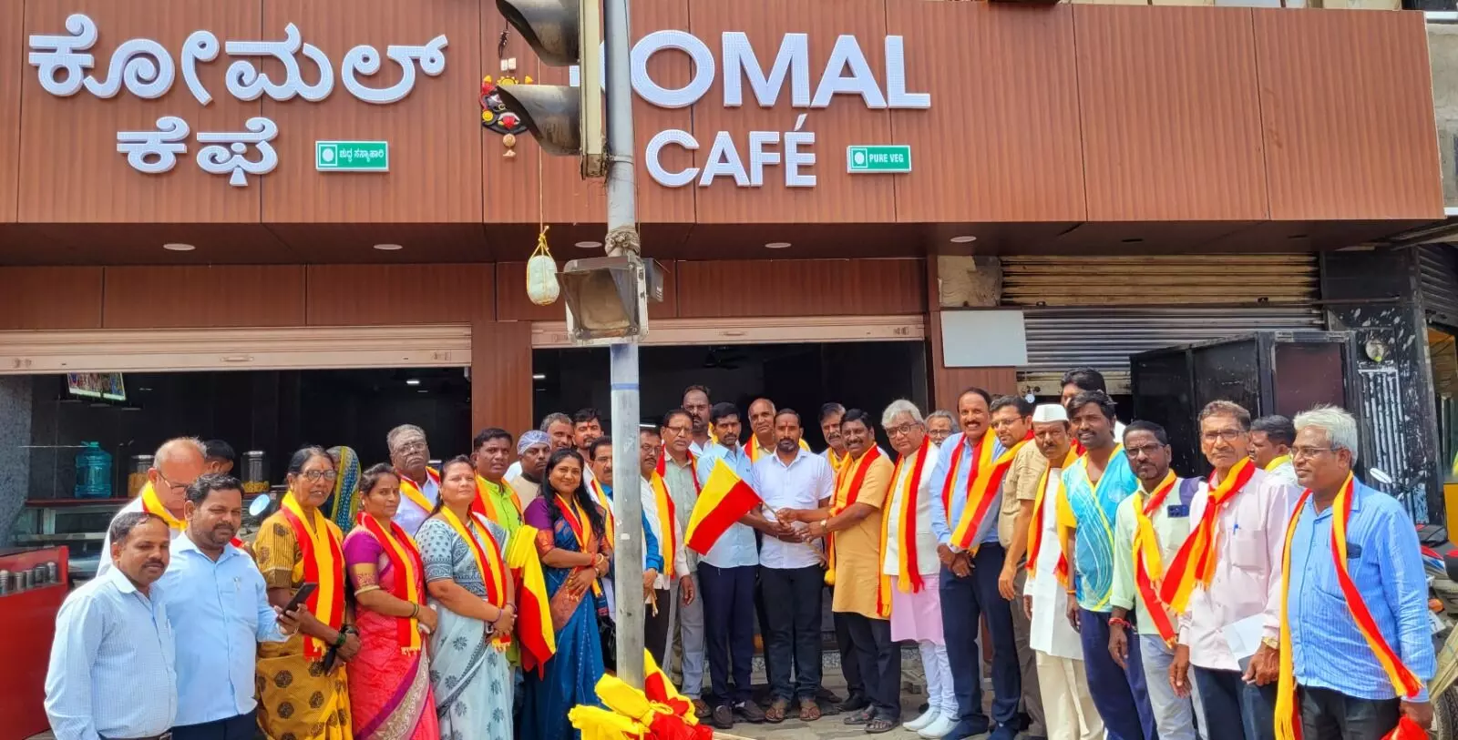 ಕಲಬುರಗಿ ಕಸಾಪದಿಂದ ಕನ್ನಡ ಜಾಗೃತಿ ಜಾಥಾ : ಕನ್ನಡ ನಾಮಫಲಕಗಳ ಅಳವಡಿಕೆಗಾಗಿ ಒತ್ತಾಯ ಕಲಬುರಗಿ ಕಸಾಪದಿಂದ ಕನ್ನಡ ಜಾಗೃತಿ ಜಾಥಾ : ಕನ್ನಡ ನಾಮಫಲಕಗಳ ಅಳವಡಿಕೆಗಾಗಿ ಒತ್ತಾಯ