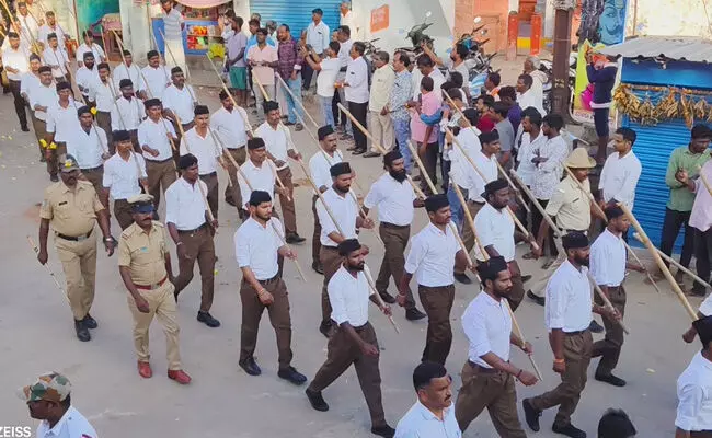 ಯಾದಗಿರಿ | ಗುರುಮಠಕಲ್‌ನಲ್ಲಿ ಆರೆಸ್ಸೆಸ್‌ ಪಥ ಸಂಚಲನ