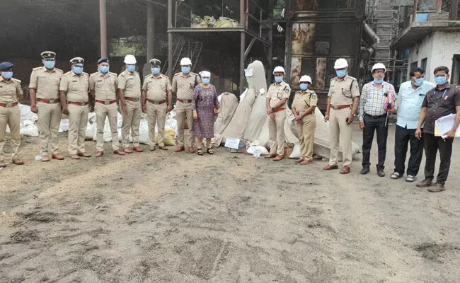 ಯಾದಗಿರಿ | ಜಪ್ತಿ ಮಾಡಿದ ಗಾಂಜಾ ನಾಶ ಪಡಿಸಿದ ಅಬಕಾರಿ ಇಲಾಖೆ