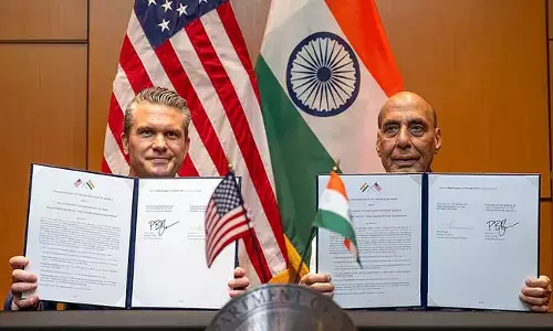 10 ವರ್ಷಗಳ ರಕ್ಷಣಾ ಒಪ್ಪಂದಕ್ಕೆ ಭಾರತ-ಅಮೆರಿಕ ಅಂಕಿತ
