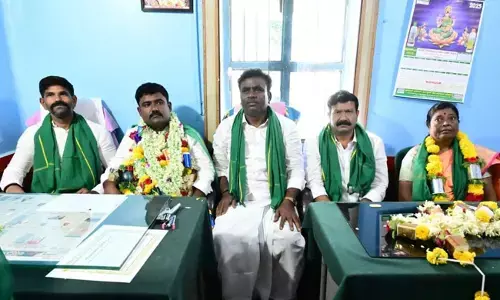 ಬಳ್ಳಾರಿ | ಕಂಪ್ಲಿ ತಾಲೂಕು ವ್ಯವಸಾಯೋತ್ಪನ್ನ ಮಾರಾಟ ಸಹಕಾರ ಸಂಘದ ನೂತನ ಅಧ್ಯಕ್ಷರಾಗಿ ಕಡೆಮನೆ ನಾಗರಾಜ, ಉಪಾಧ್ಯಕ್ಷರಾಗಿ ಜಿ.ಅಯ್ಯಮ್ಮ ಅವಿರೋಧ ಆಯ್ಕೆ