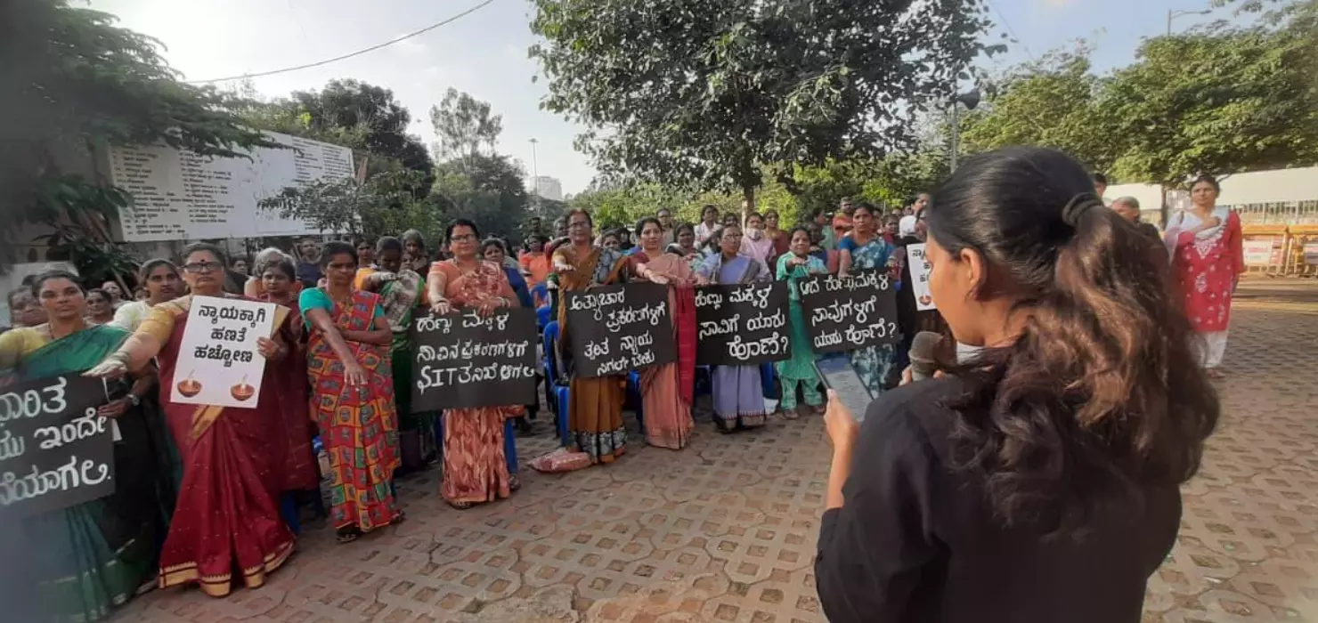 ‘ಧರ್ಮಸ್ಥಳ ನಿಗೂಢ ಕೊಲೆ ಪ್ರಕರಣ’ ; ಕೊಂದವರು ಯಾರು? ನ್ಯಾಯಕ್ಕಾಗಿ ಆಗ್ರಹಿಸಿ ಸಹಿ ಸಂಗ್ರಹ ಅಭಿಯಾನ ‘ಧರ್ಮಸ್ಥಳ ನಿಗೂಢ ಕೊಲೆ ಪ್ರಕರಣ’ ; ಕೊಂದವರು ಯಾರು? ನ್ಯಾಯಕ್ಕಾಗಿ ಆಗ್ರಹಿಸಿ ಸಹಿ ಸಂಗ್ರಹ ಅಭಿಯಾನ