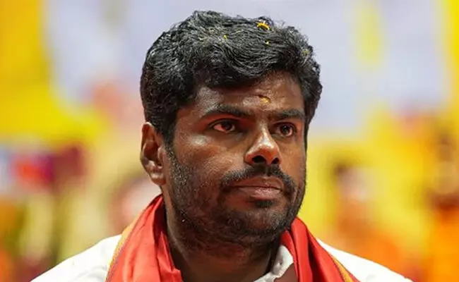 ಇಷ್ಟವಿದ್ದರೆ ಪಕ್ಷದಲ್ಲಿರುತ್ತೇನೆ, ತೆಲೆಗೆ ಗನ್ ಇಟ್ಟು ಉಳಿಸಿಕೊಳ್ಳಲು ಸಾಧ್ಯವಿಲ್ಲ : ಅಣ್ಣಾಮಲೈ ಇಷ್ಟವಿದ್ದರೆ ಪಕ್ಷದಲ್ಲಿರುತ್ತೇನೆ, ತೆಲೆಗೆ ಗನ್ ಇಟ್ಟು ಉಳಿಸಿಕೊಳ್ಳಲು ಸಾಧ್ಯವಿಲ್ಲ : ಅಣ್ಣಾಮಲೈ