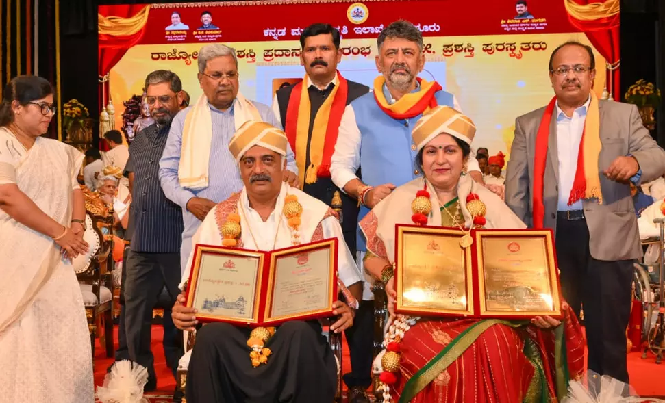 ಕನ್ನಡಿಗನ ಗರ್ಭದಲ್ಲಿರುವ ಭಾವವೇ ‘ಸರ್ವಜನಾಂಗದ ಶಾಂತಿಯ ತೋಟ’ : ನಟ ಪ್ರಕಾಶ್ ರಾಜ್ ಕನ್ನಡಿಗನ ಗರ್ಭದಲ್ಲಿರುವ ಭಾವವೇ ‘ಸರ್ವಜನಾಂಗದ ಶಾಂತಿಯ ತೋಟ’ : ನಟ ಪ್ರಕಾಶ್ ರಾಜ್