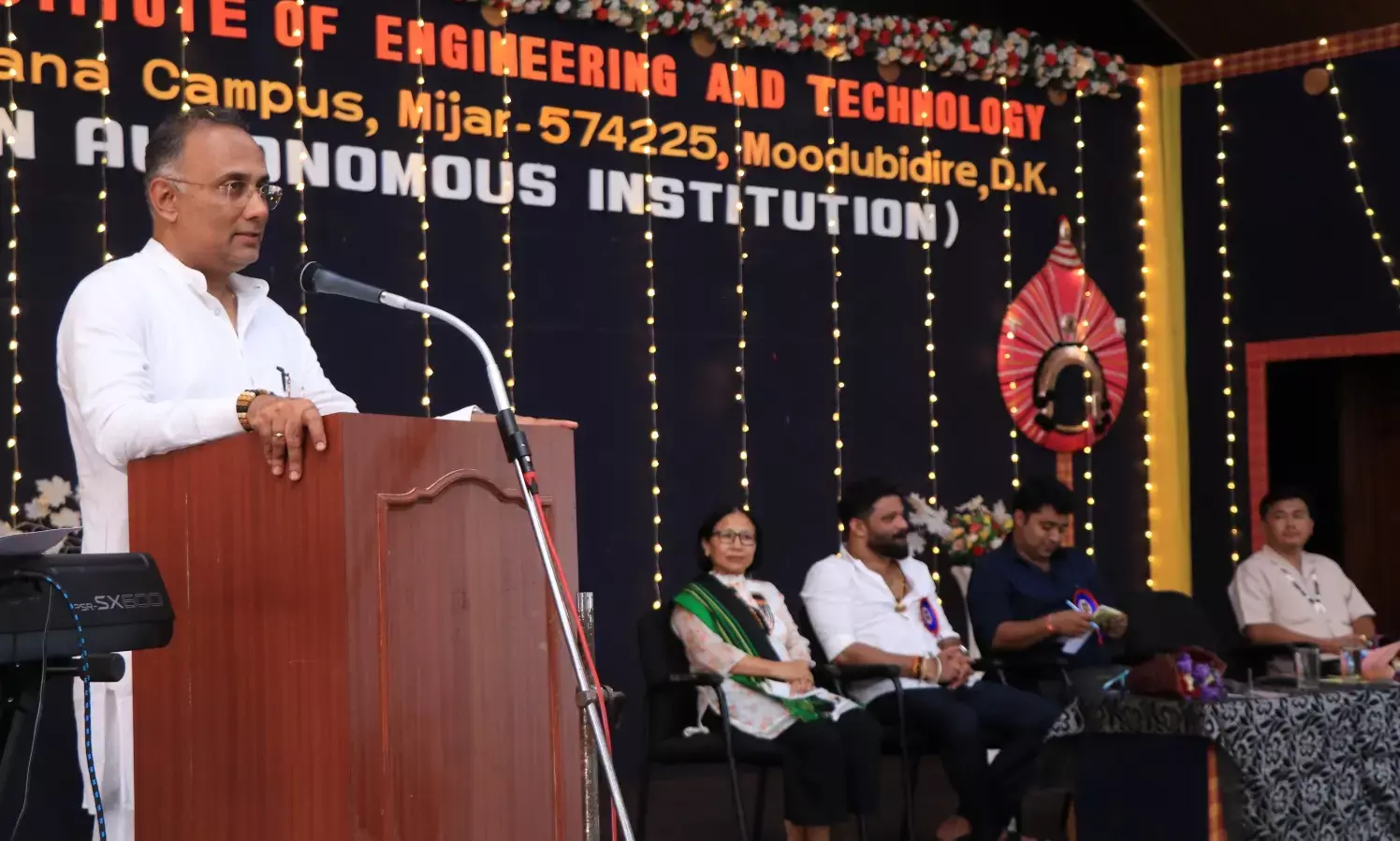 ವೈವಿಧ್ಯತೆಯೇ ಭಾರತದ ನಿಜವಾದ ಶಕ್ತಿ: ಸಚಿವ ದಿನೇಶ್ ಗುಂಡೂರಾವ್