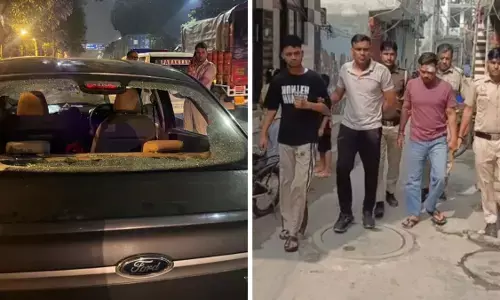 ದಿಲ್ಲಿ | ಪತ್ರಕರ್ತೆಯನ್ನು ಬೆನ್ನಟ್ಟಿ ಕಾರಿನ ಮೇಲೆ ದಾಳಿ : ಇಬ್ಬರು ಆರೋಪಿಗಳ ಬಂಧನ