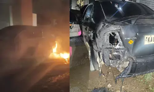 ಕಲಬುರಗಿ | ʼಜೈ ಶ್ರೀರಾಮ್ʼ ಘೋಷಣೆ ಕೂಗಿ ಭೀಮ್ ಆರ್ಮಿಯ ಕಾರ್ಯದರ್ಶಿಯ ಕಾರಿಗೆ ಬೆಂಕಿ ಹಚ್ಚಿದ ಕಿಡಿಗೇಡಿಗಳು : ಆರೋಪ