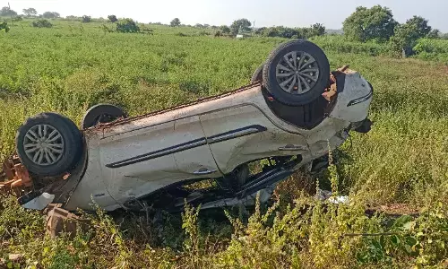 ಬೀದರ್ | ಪಲ್ಟಿಯಾದ ಕಾರಿನಲ್ಲಿ 67 ಕೆ.ಜಿ ಗಾಂಜಾ ಪತ್ತೆ